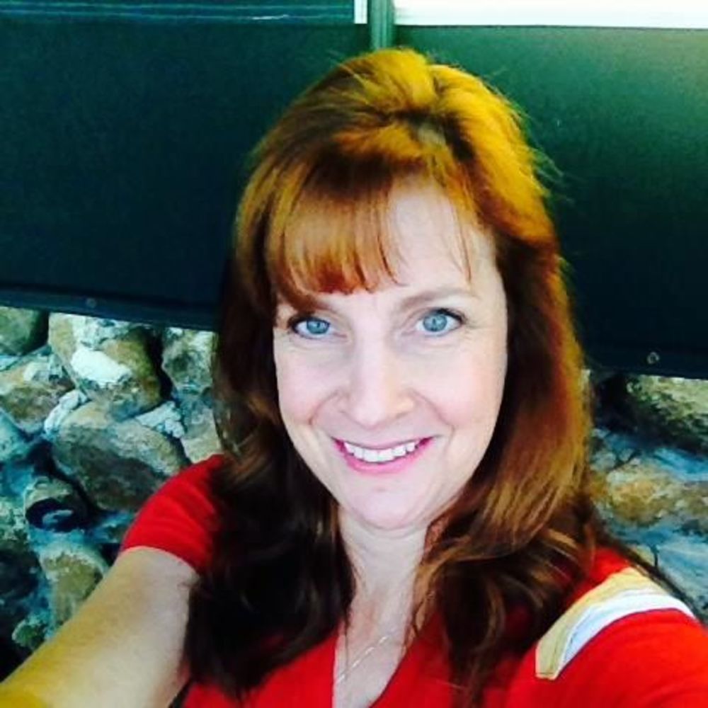 Meet your Posher, Lisa